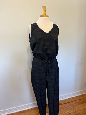 Kyodan Outdoor Women’s Black Camo Camouflage Jumpsuit Bodysuit Yoga Size Large